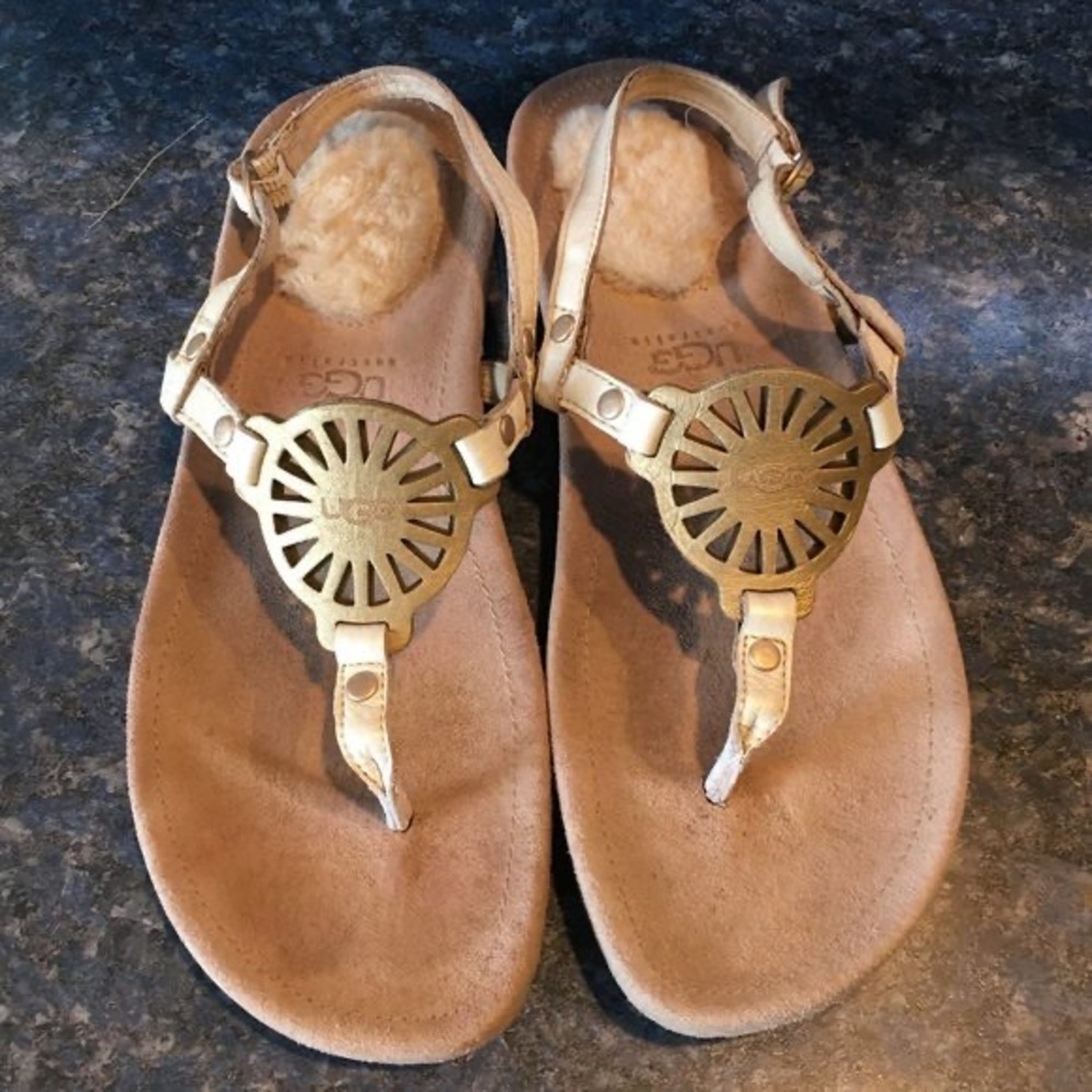 UGG Halendi Sheepskin Heel Puff Genuine Leather Flats Open Toe Sandals Shoes - Picture 14 of 16